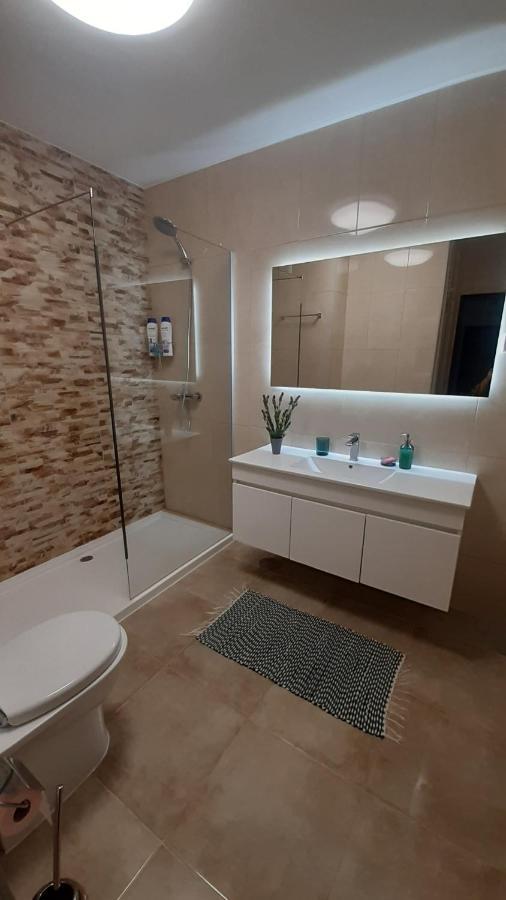 Joanita Beach Apartment Holidays Lagos Esterno foto